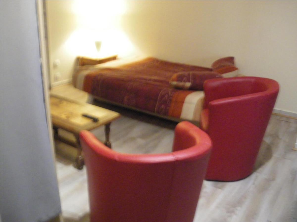 Bed and Breakfast Les Coquillettes Équemauville Esterno foto