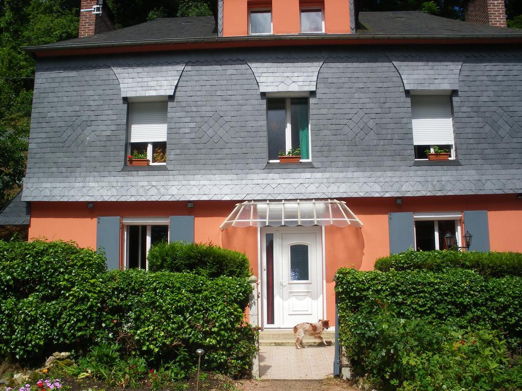 Bed and Breakfast Les Coquillettes Équemauville Esterno foto