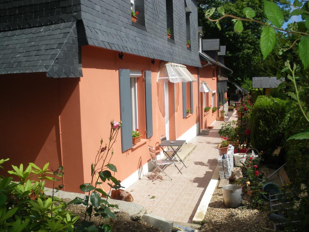 Bed and Breakfast Les Coquillettes Équemauville Esterno foto