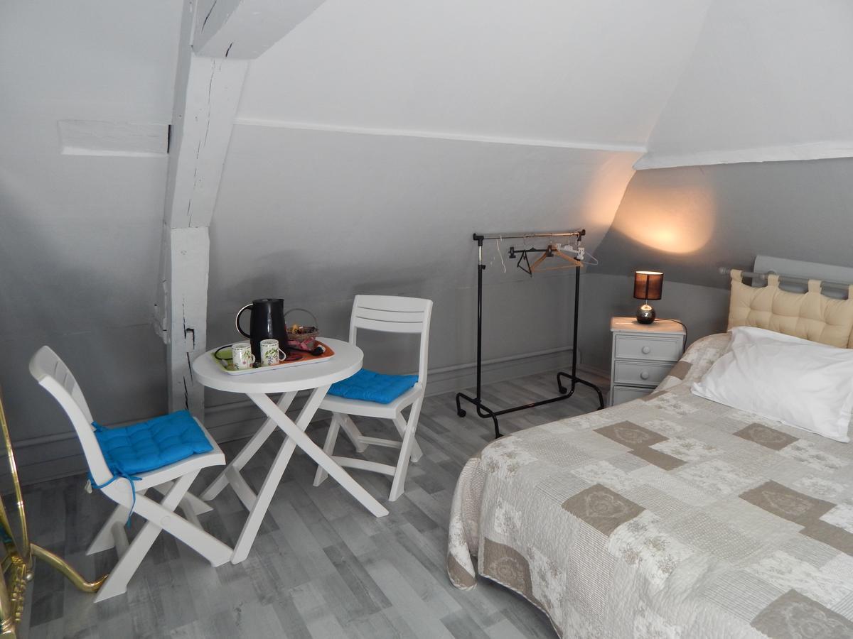 Bed and Breakfast Les Coquillettes Équemauville Esterno foto