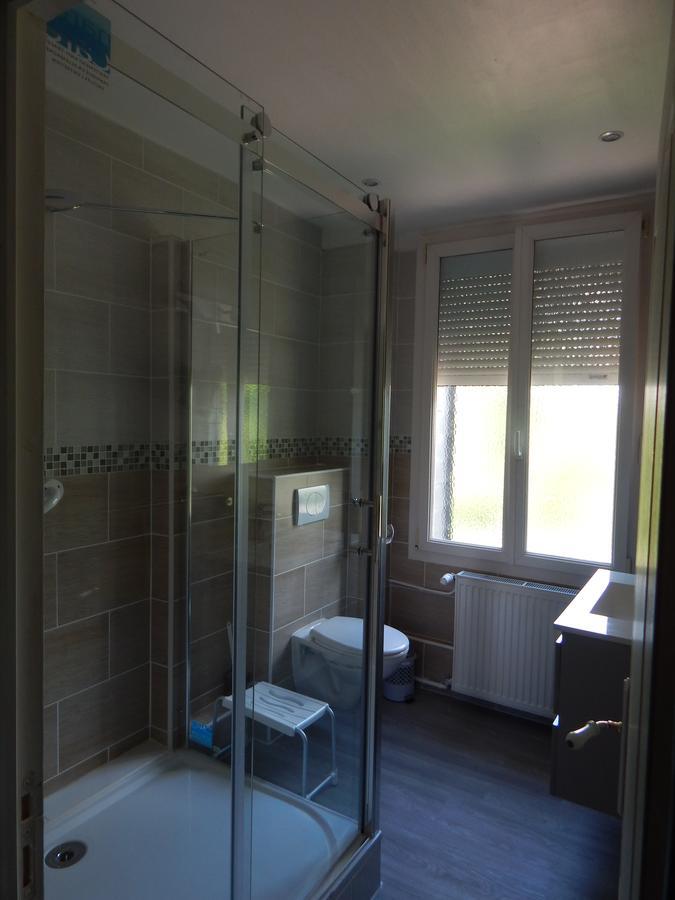 Bed and Breakfast Les Coquillettes Équemauville Esterno foto