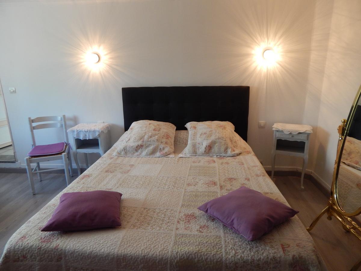 Bed and Breakfast Les Coquillettes Équemauville Esterno foto